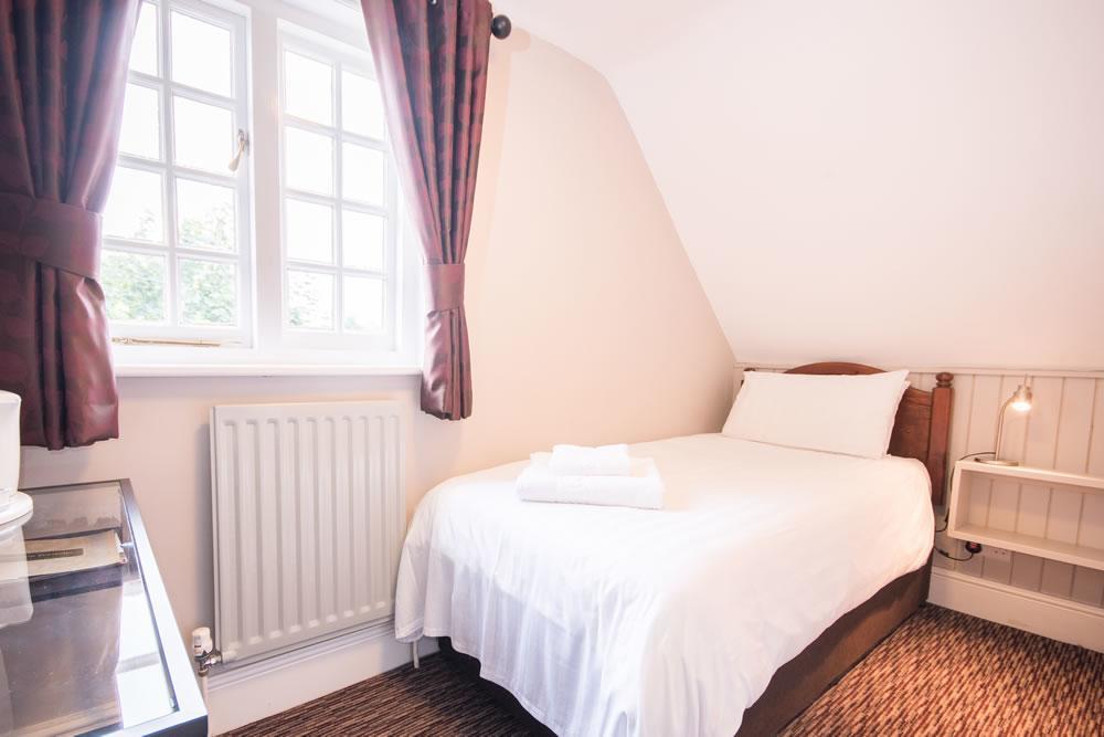 The Burley Inn Экстерьер фото